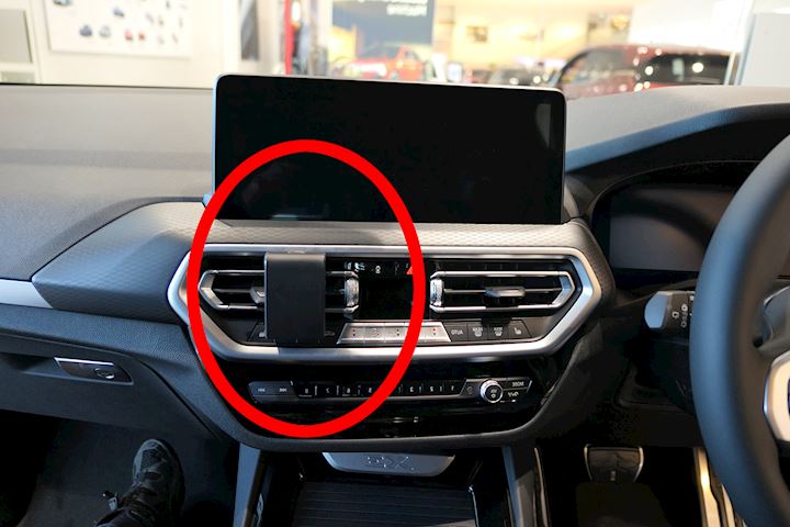 Brodit ProClip Centre mount for BMW X4 2022-2025, iX3 2023-2025 & X3 2022-2024 